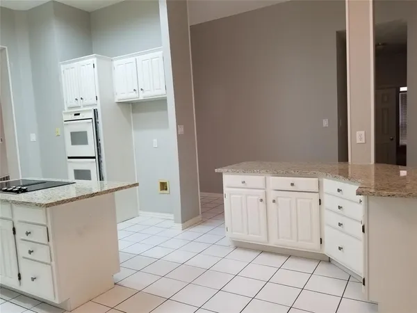 $2,900 | 3620 Field Stone Drive, Carrollton, TX 75007