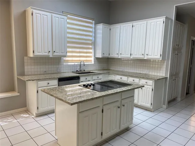 $3,000 | 3620 Field Stone Drive, Carrollton, TX 75007