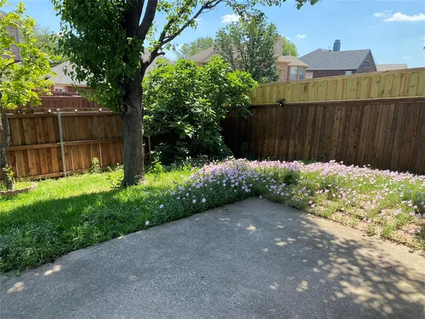 $2,900 | 3620 Field Stone Drive, Carrollton, TX 75007