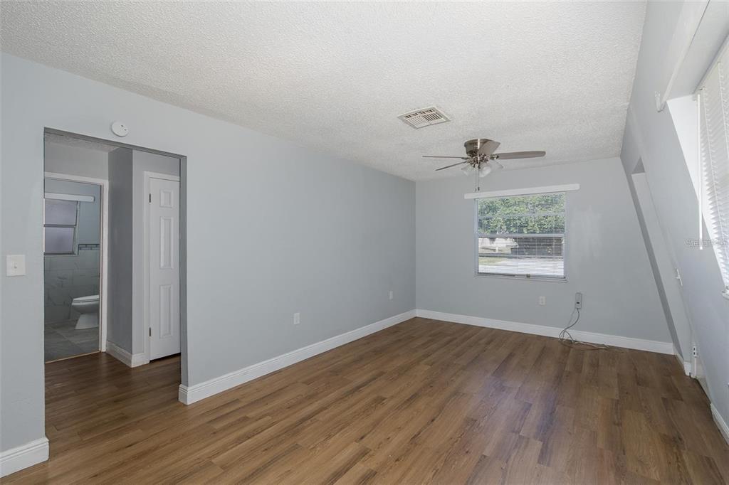 5750 Virginia Avenue New Port Richey, FL 34652 - Photo 4 of 12