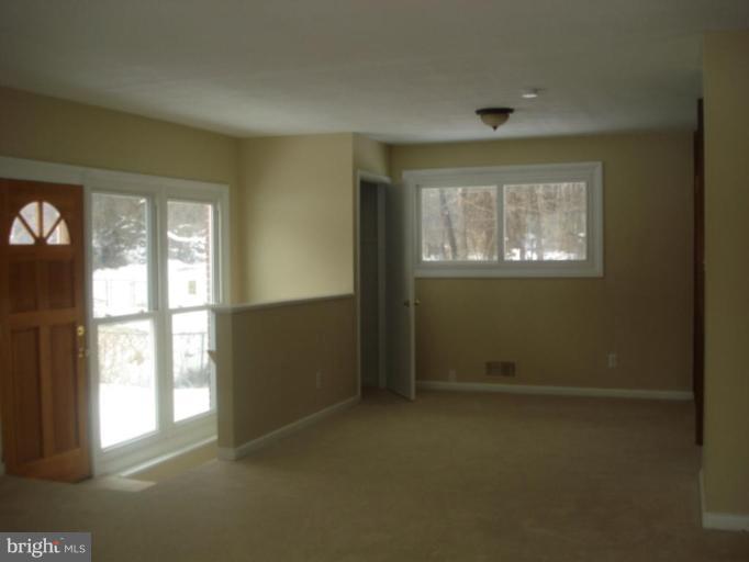 4913 Stickley Road Rockville, MD 20852 - Photo 13 of 24 Dining Room