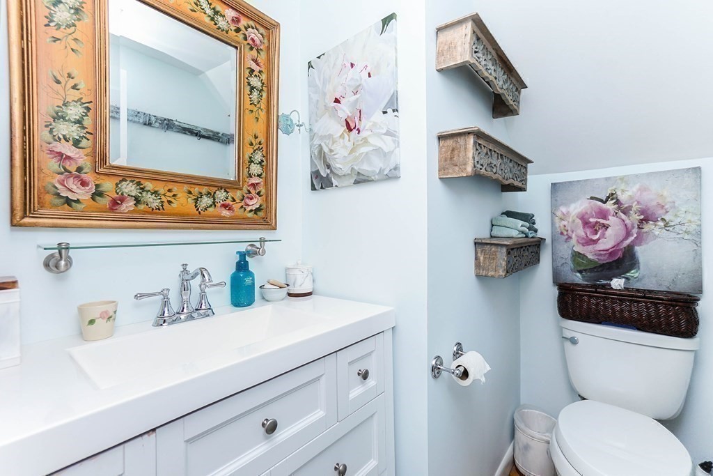 11 Harbor Street Newburyport, MA 01950 - Photo 30 of 39