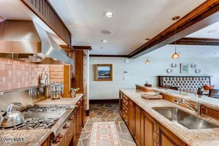 1 Willow Bridge Road, Unit 33E Vail, CO 81657 - Photo 3 of 30 owb11