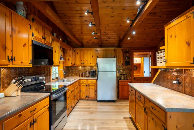 $529,000 | 260 Coombs Road, Brunswick, ME 04011