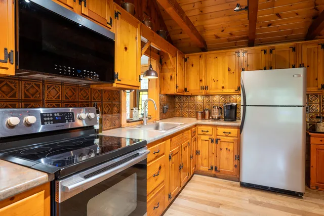 $529,000 | 260 Coombs Road, Brunswick, ME 04011