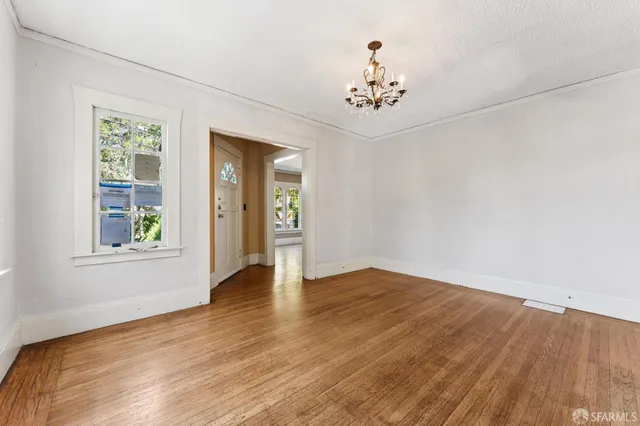 $679,900 | 3900 Laurel Avenue, Oakland, CA 94602