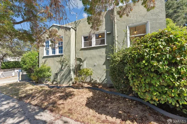 $679,900 | 3900 Laurel Avenue, Oakland, CA 94602