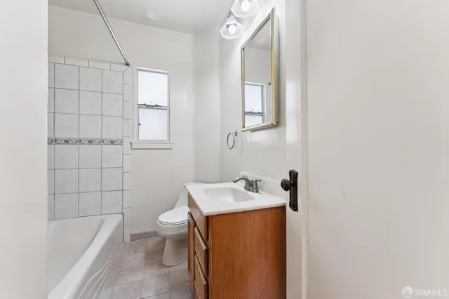 $679,900 | 3900 Laurel Avenue, Oakland, CA 94602