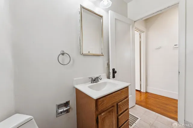 $679,900 | 3900 Laurel Avenue, Oakland, CA 94602