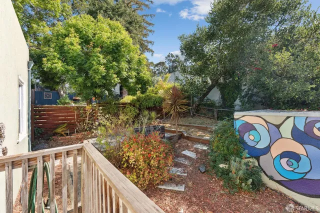 $679,900 | 3900 Laurel Avenue, Oakland, CA 94602