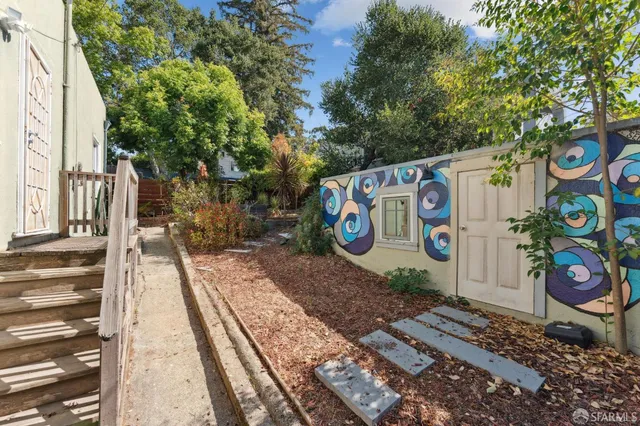 $679,900 | 3900 Laurel Avenue, Oakland, CA 94602