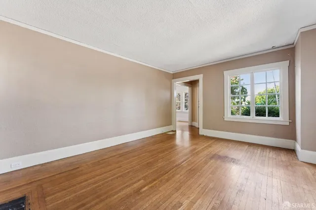 $679,900 | 3900 Laurel Avenue, Oakland, CA 94602