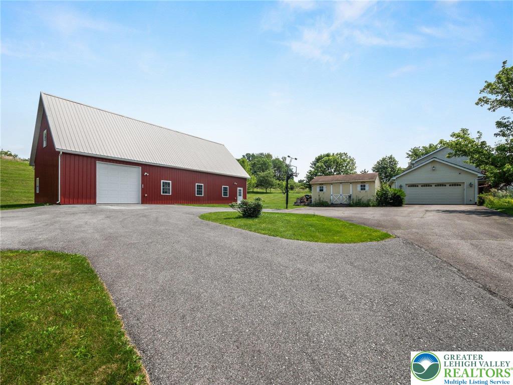 39 Kempton Road Kempton, PA 19529 - Photo 3 of 47 Gallery Image 3