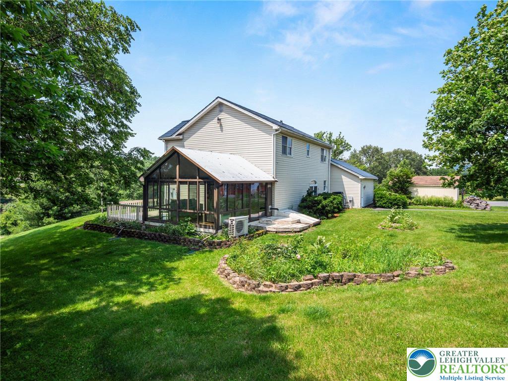 39 Kempton Road Kempton, PA 19529 - Photo 4 of 47 Gallery Image 4