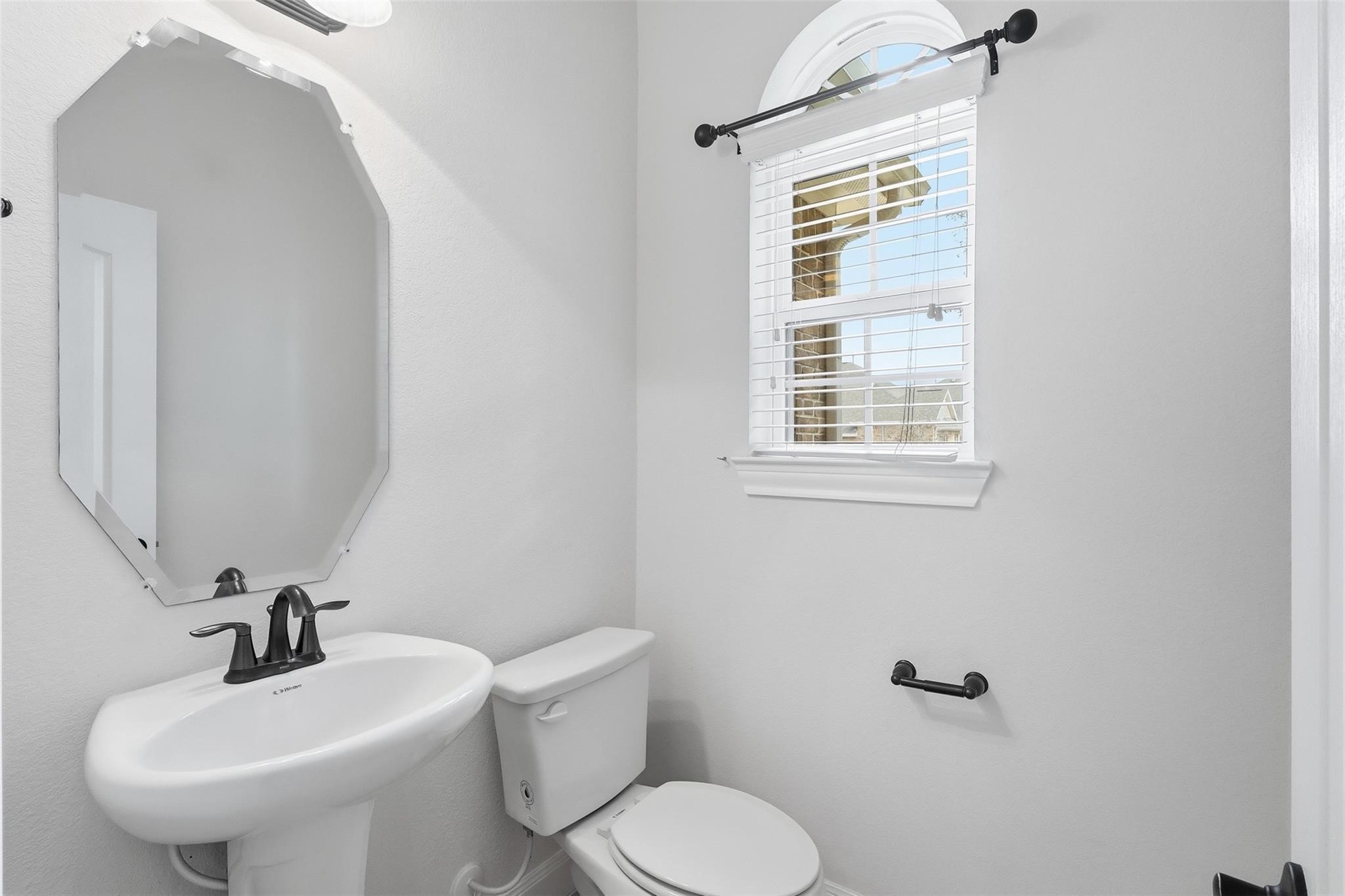 3226 Explorer Way Conroe, TX 77301 - Photo 6 of 29