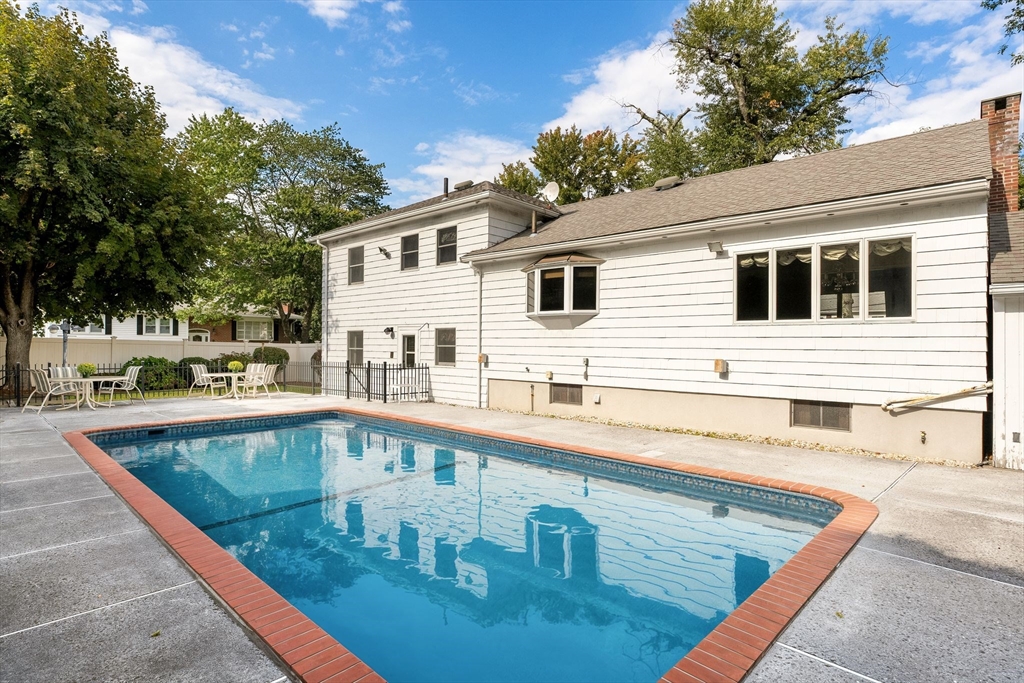 50 Tomahawk Road Arlington, MA 02474 - Photo 38 of 41 a view of a house with pool