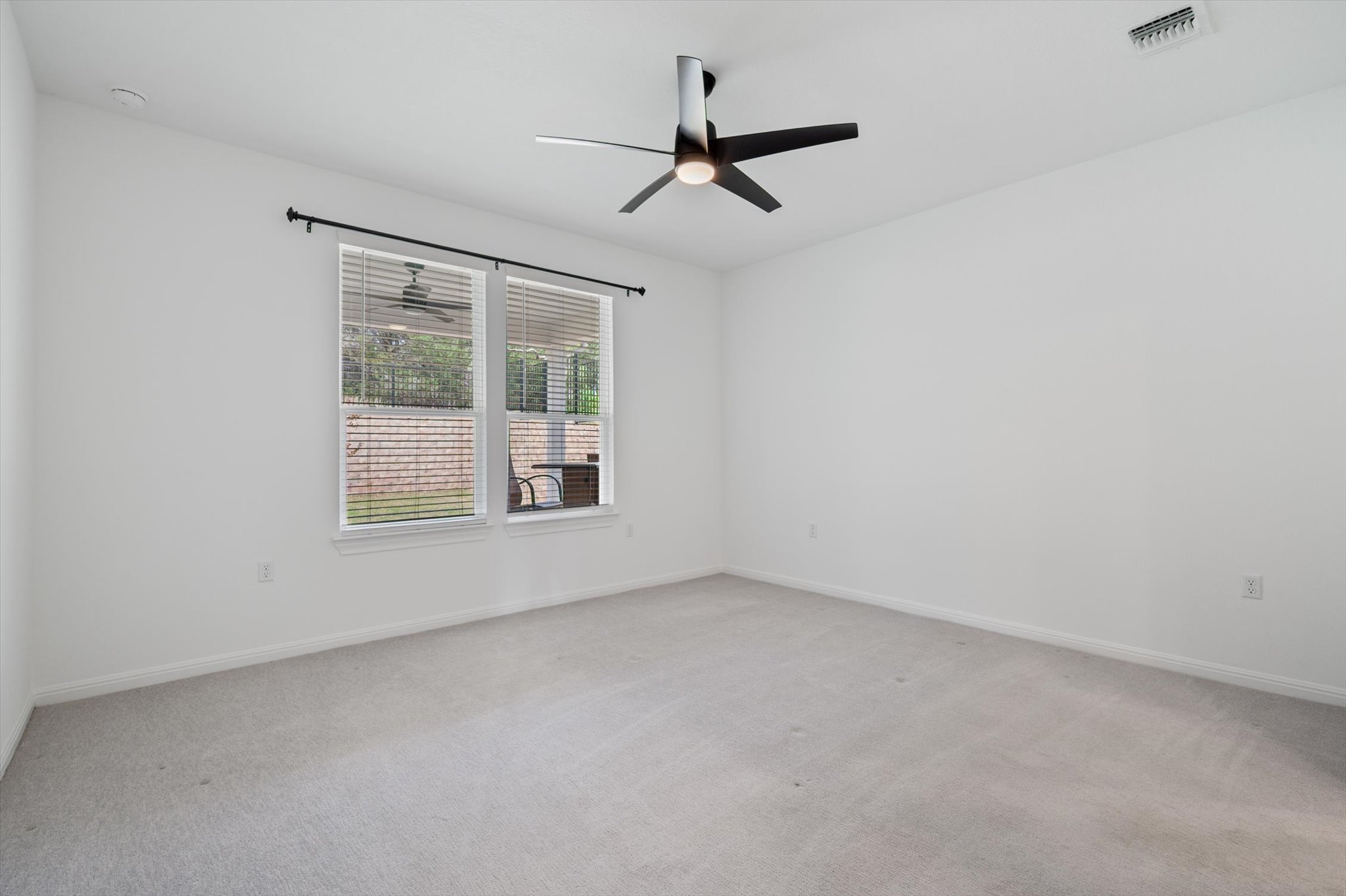 212 Coachsmith Street Georgetown, TX 78633 - Photo 19 of 35