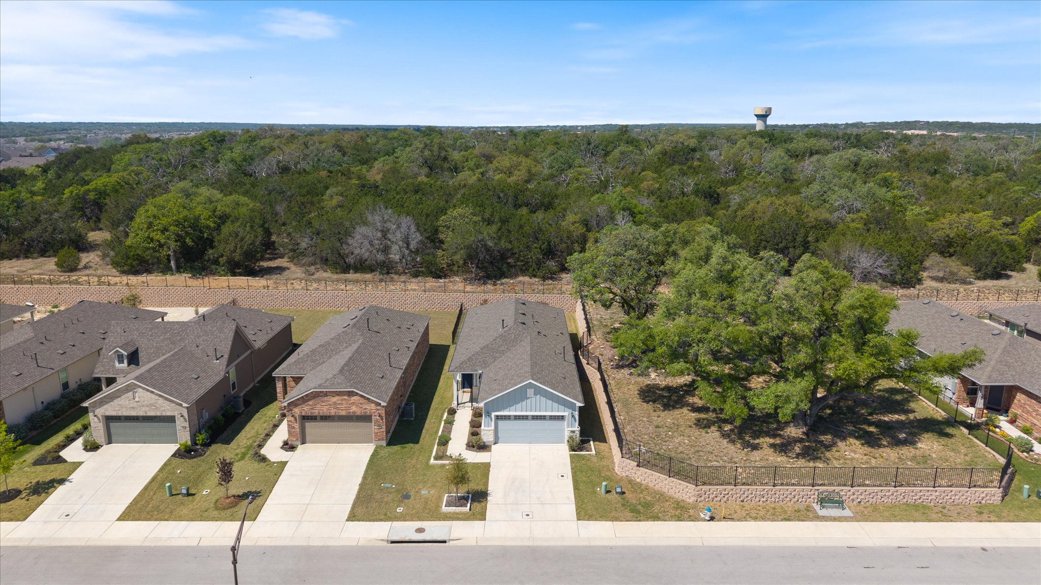 212 Coachsmith Street Georgetown, TX 78633 - Photo 30 of 35