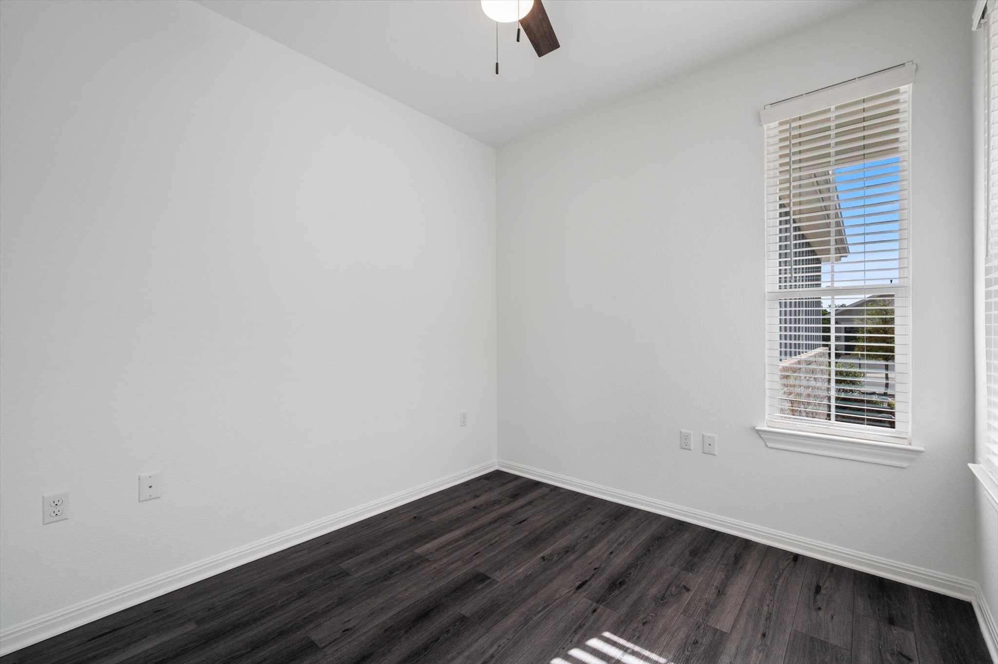 212 Coachsmith Street Georgetown, TX 78633 - Photo 7 of 35