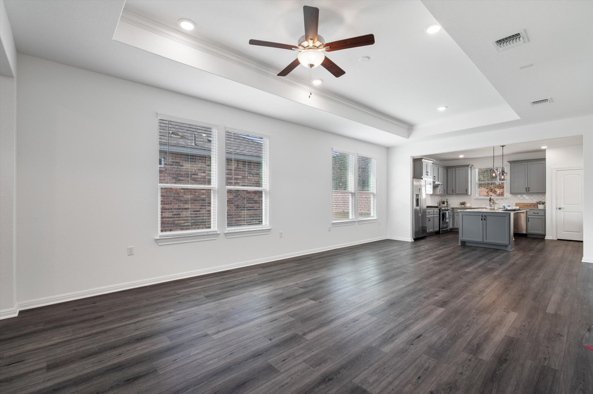 212 Coachsmith Street Georgetown, TX 78633 - Photo 9 of 35