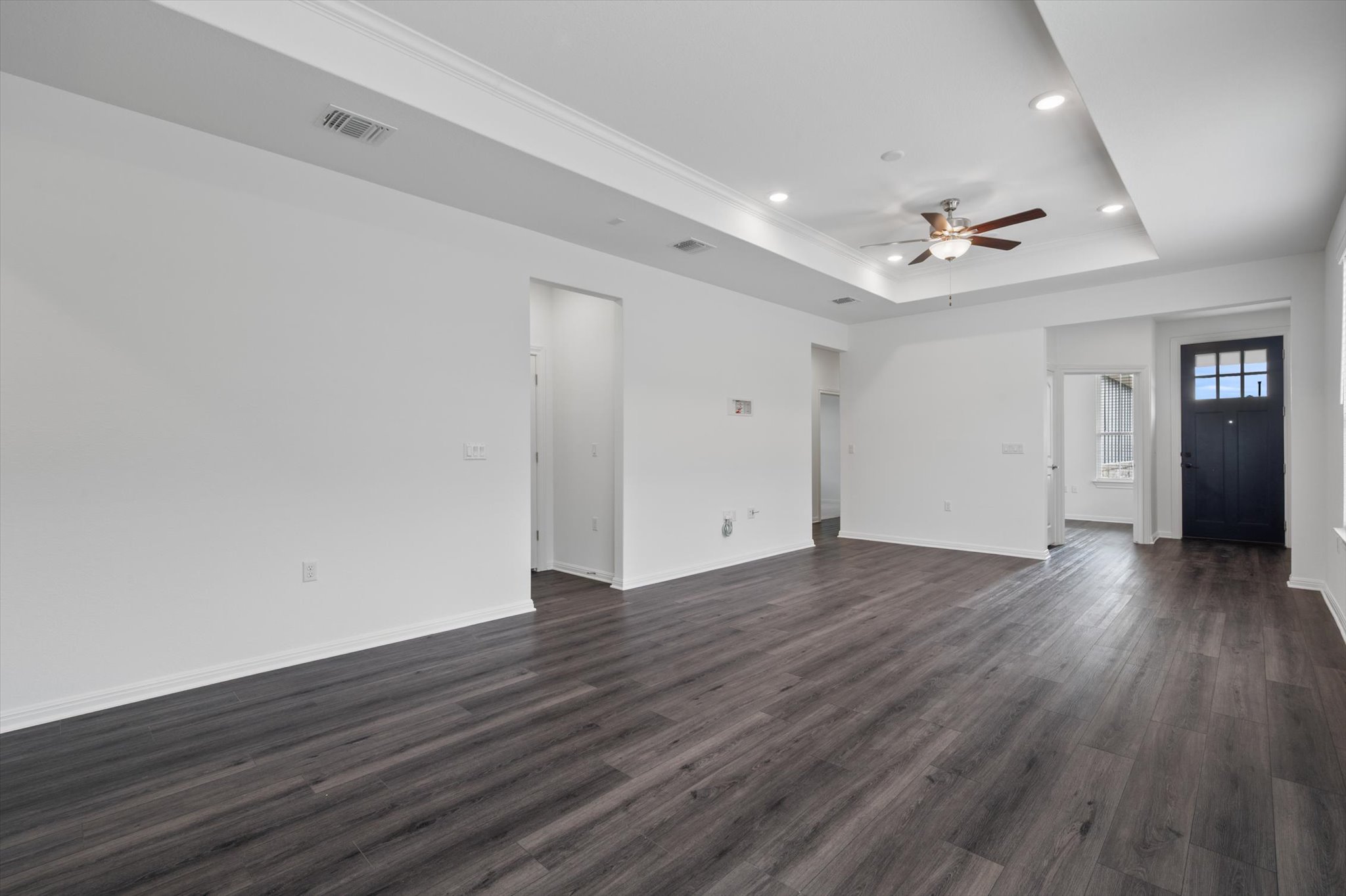 212 Coachsmith Street Georgetown, TX 78633 - Photo 10 of 35