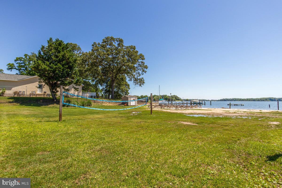 421 Edgewater Road Pasadena, MD 21122 - Photo 41 of 51 Community Area