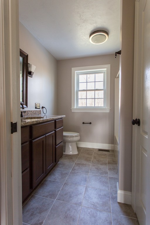 5 Foster Road West Brookfield, MA 01585 - Photo 10 of 24 Gallery Image 10