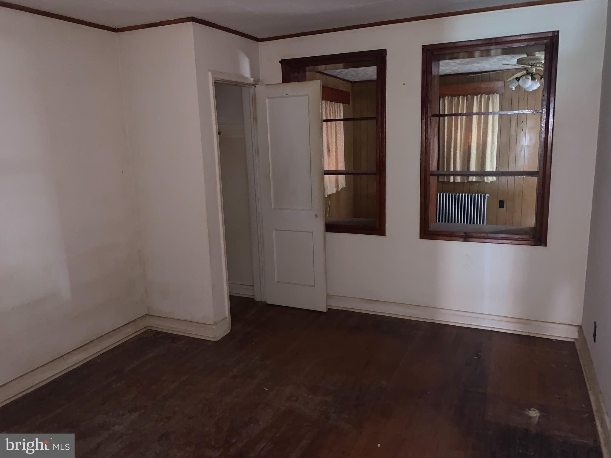 5013 Brookwood Road Baltimore, MD 21225 - Photo 4 of 14 Gallery Image 4