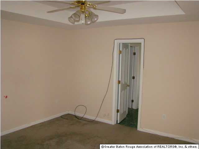 961 Timber Side Drive Baton Rouge, LA 70806 - Photo 5 of 7 Gallery Image 5