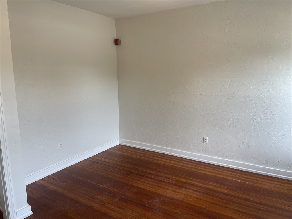 620 Columbia Road, Unit 5 Boston, MA 02125 - Photo 9 of 11