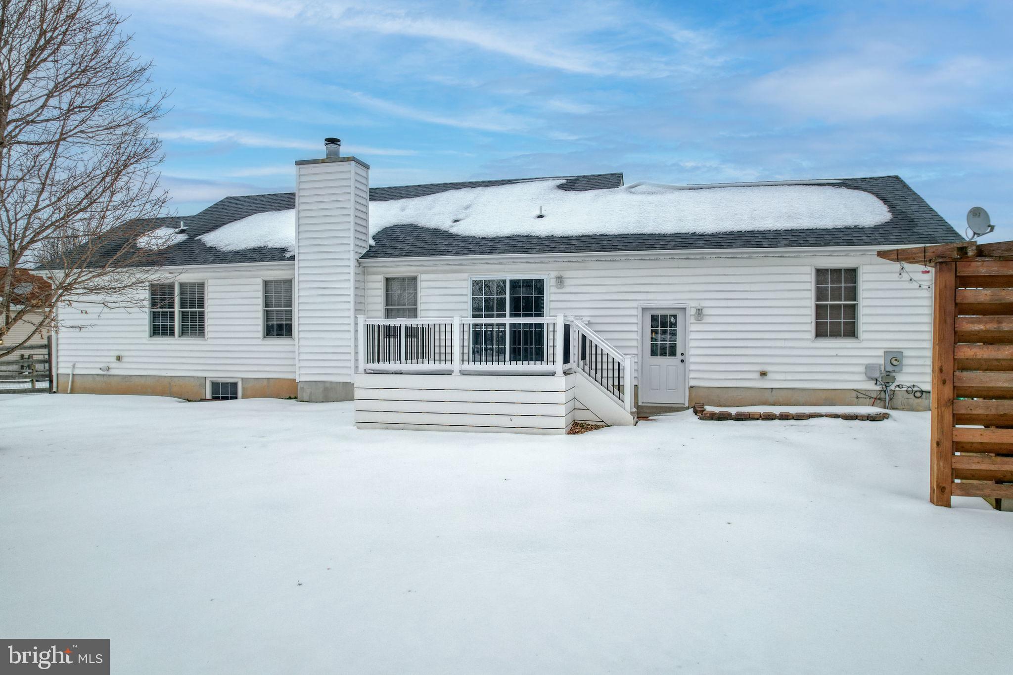 156 Velvet Antler Drive Clayton, DE 19938 - Photo 7 of 39 Rear Deck & Paver Patio