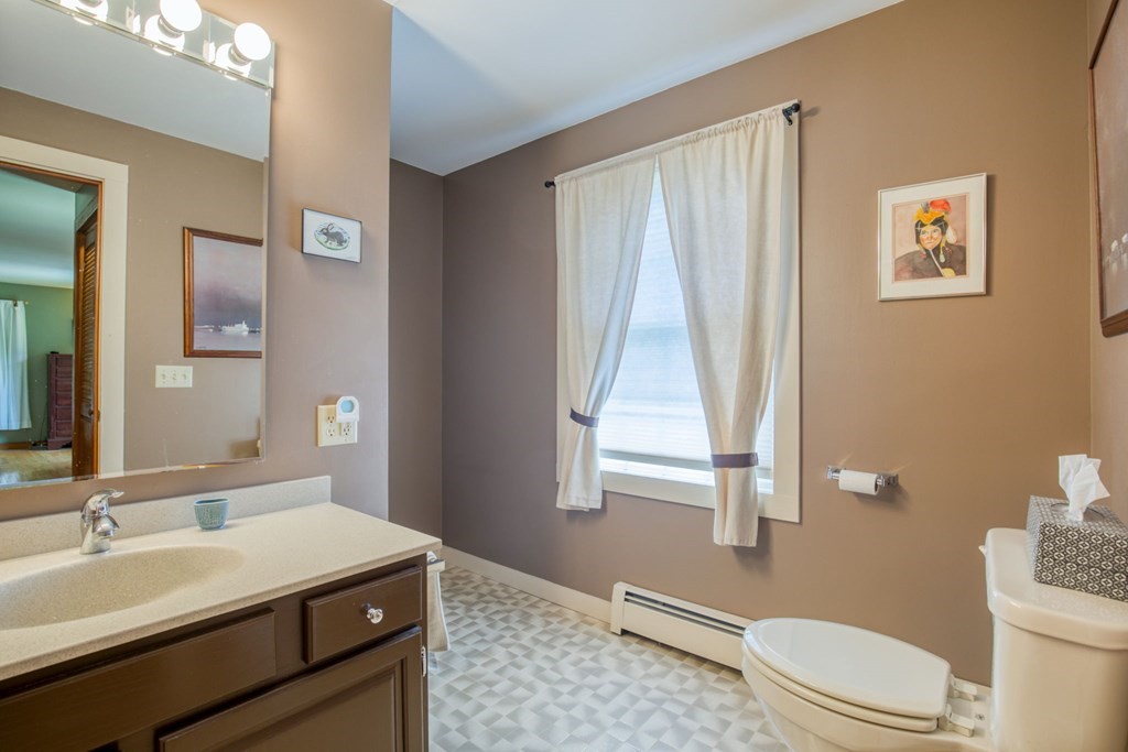 87 Hillside Road Deerfield, MA 01373 - Photo 21 of 42 Gallery Image 21