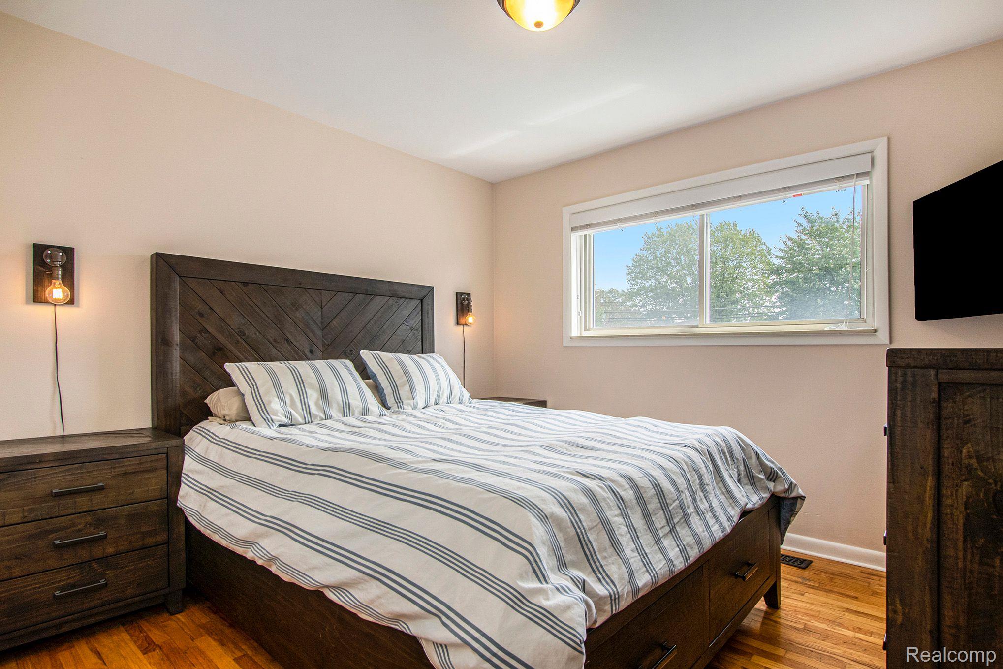 4246 Martin Road Warren, MI 48092 - Photo 13 of 26 Gallery Image 13