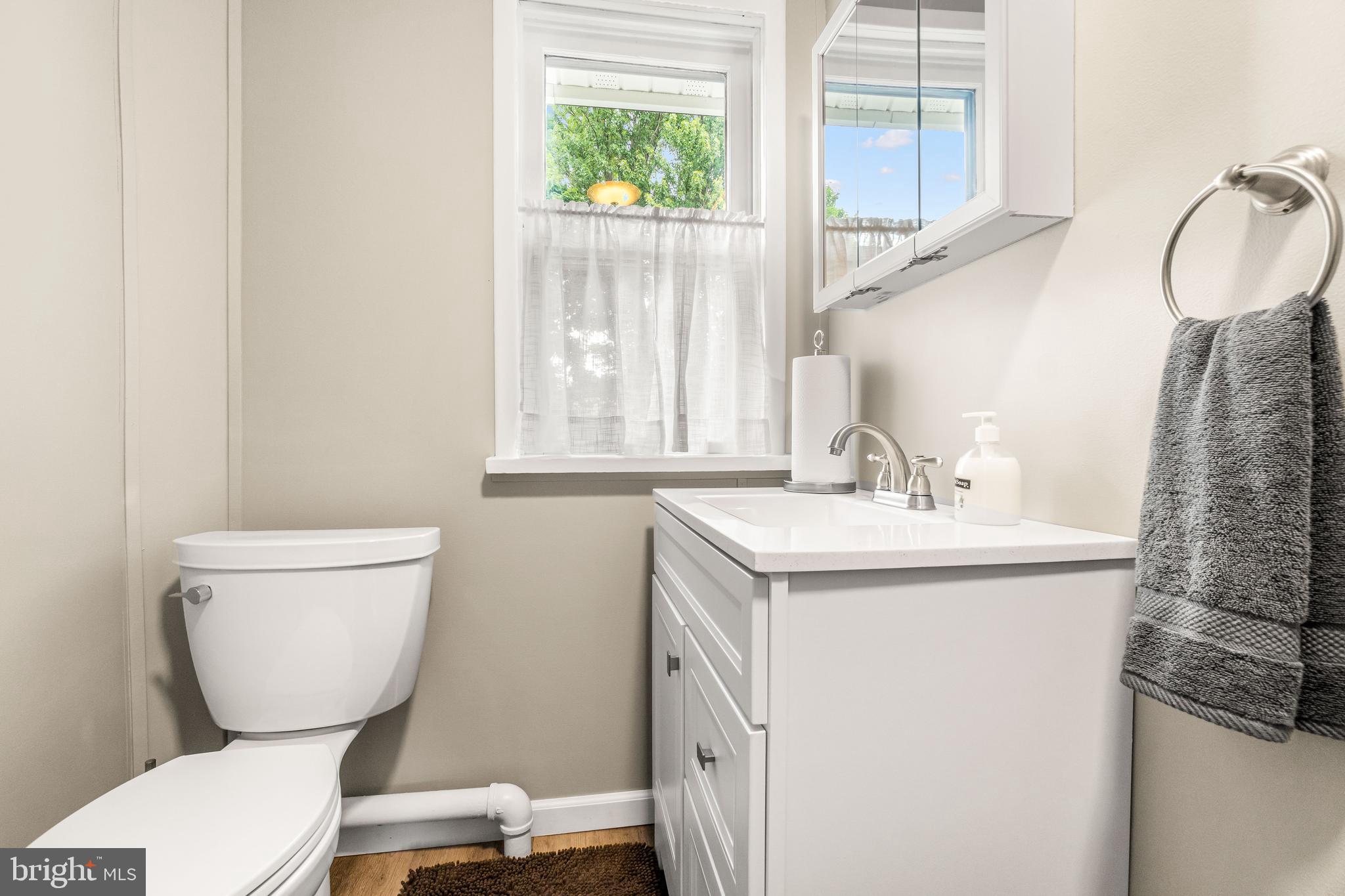 137 South Queen Street Rising Sun, MD 21911 - Photo 23 of 28 Upper full bath