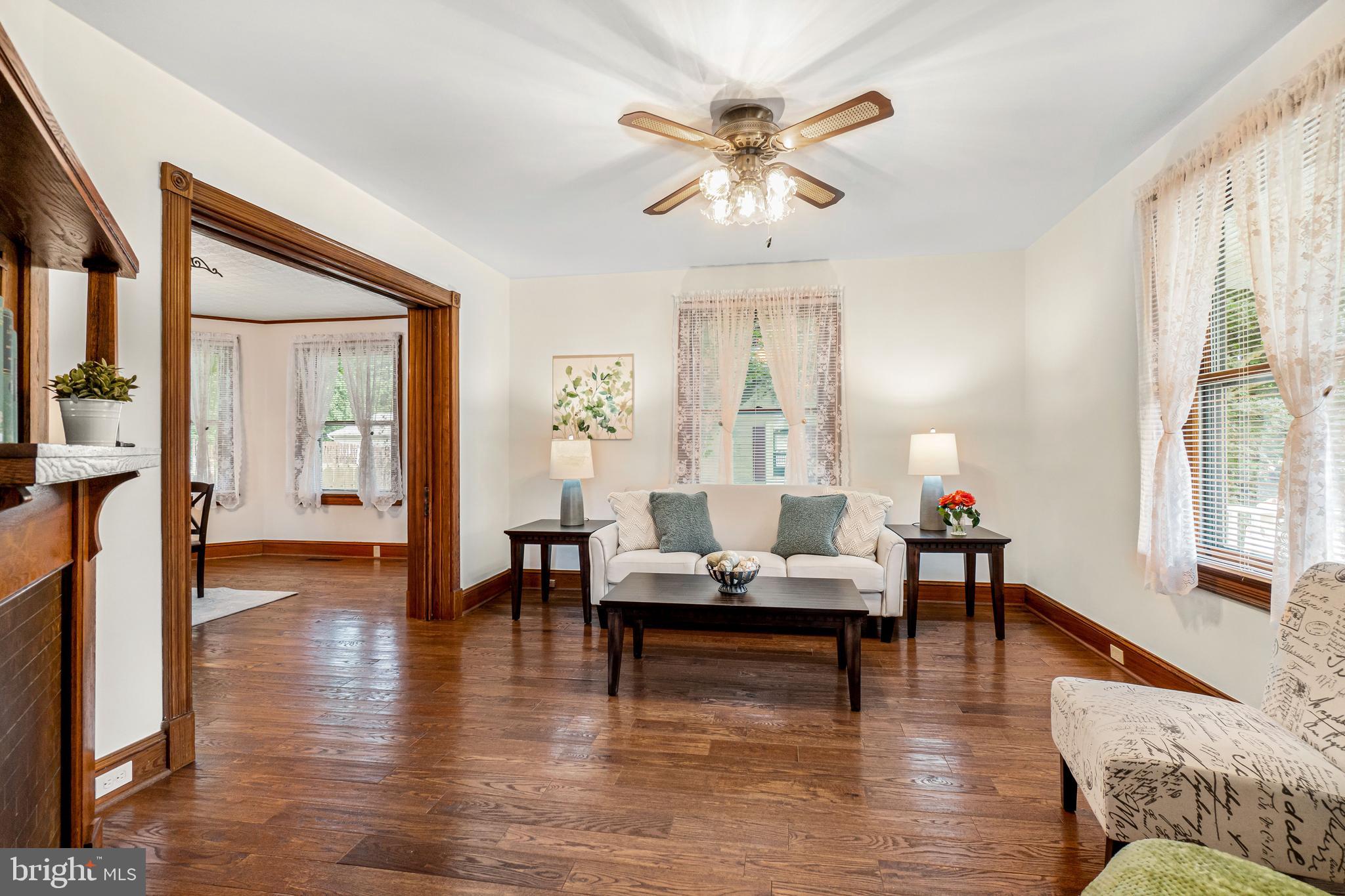 137 South Queen Street Rising Sun, MD 21911 - Photo 7 of 28 Living Room