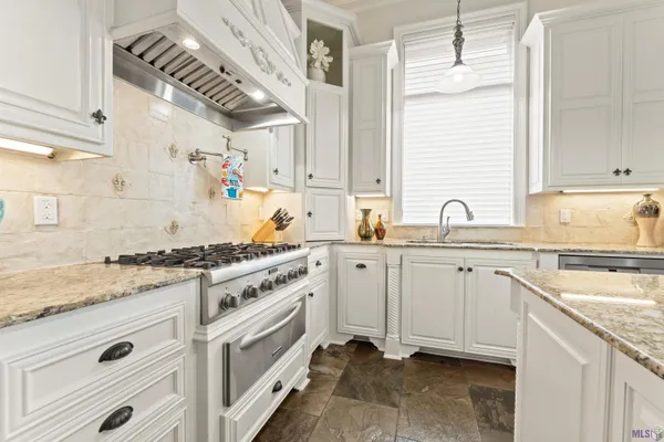 $935,000 | 21005 Waterfront E Drive, Maurepas, LA 70449