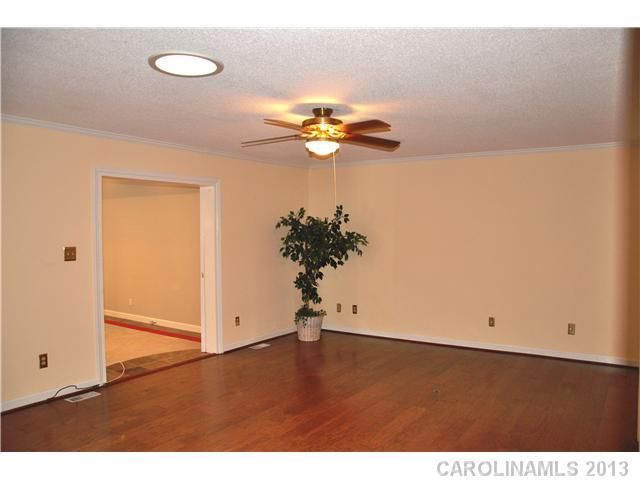 30 Catawba Ridge Road Lake Wylie, SC 29710 - Photo 10 of 16 Gallery Image 10