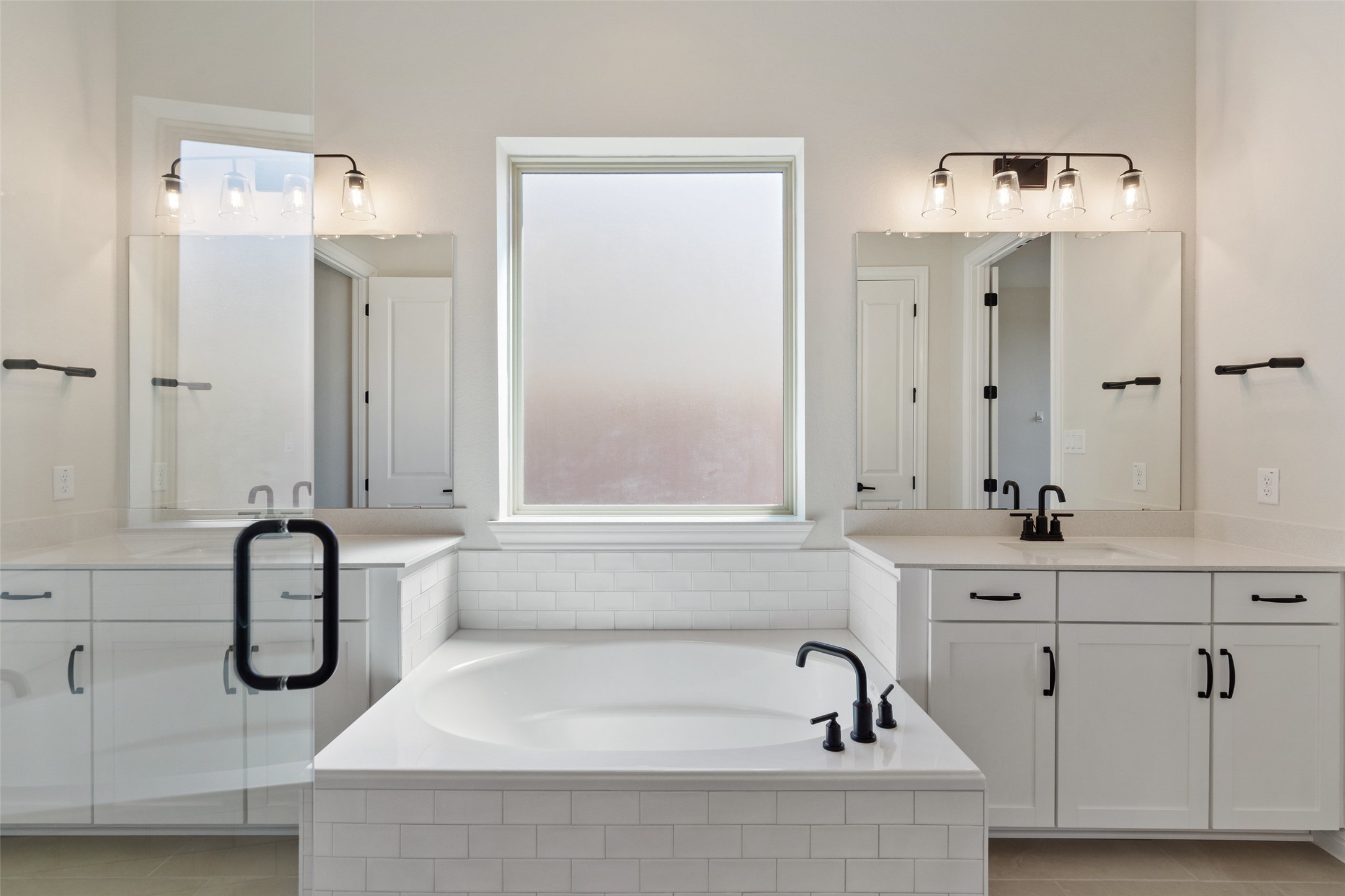 556 Redding Way Georgetown, TX 78633 - Photo 29 of 40 Photos are representative images and renderings for illustrative purposes only. Actual structural options and design images of the home may vary.
