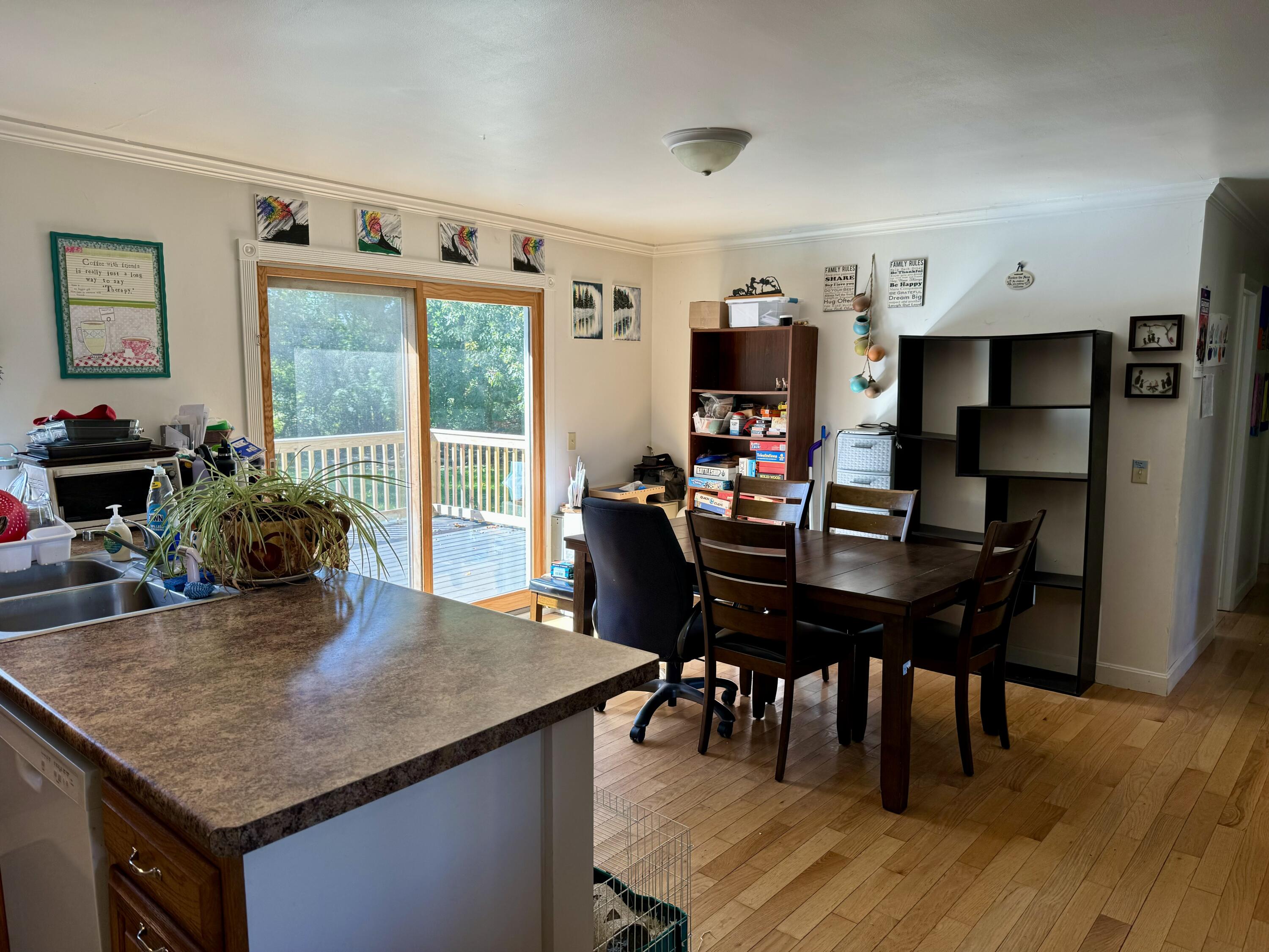 1275 Cumberland Head Road Plattsburgh, NY 12901 - Photo 8 of 21 Gallery Image 8