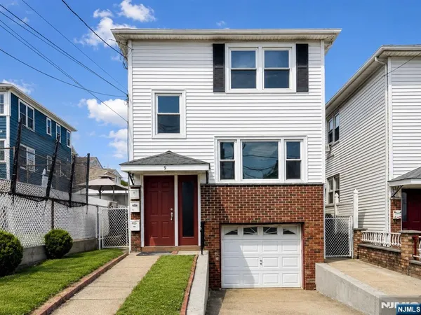 $2,000 | 9 Radley Street, Unit 2, Kearny, NJ 07032