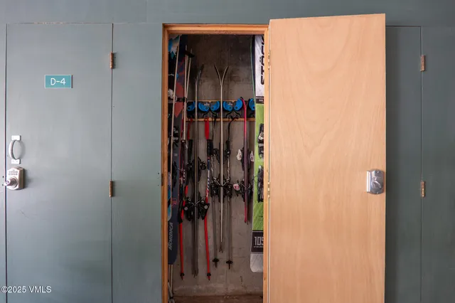 $2,500,000 | 311 Offerson Road, Unit 223, Beaver Creek, CO 81620