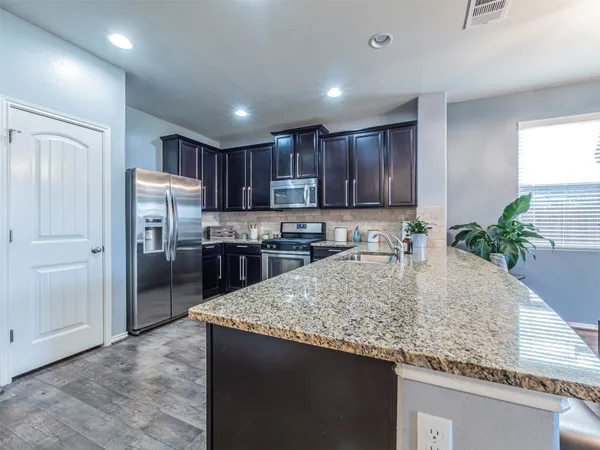 $470,000 | 332 Fletcher Bend, Buda, TX 78610