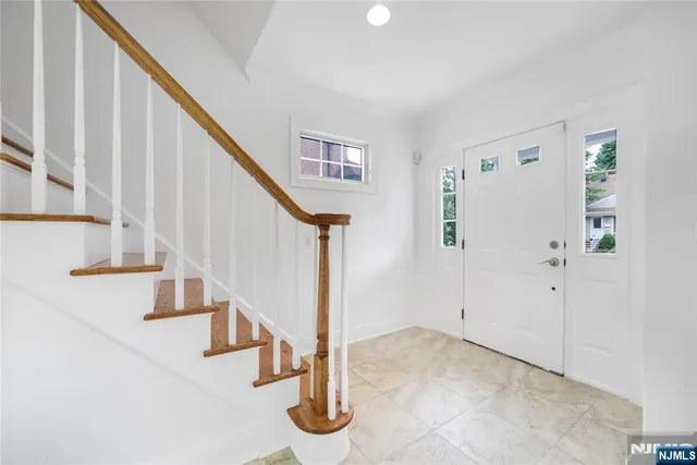 a view of entryway and hall