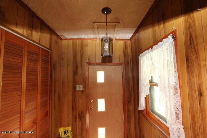 1041 Salt River Road Lawrenceburg, KY 40342 - Photo 16 of 62 Front Foyer (5)