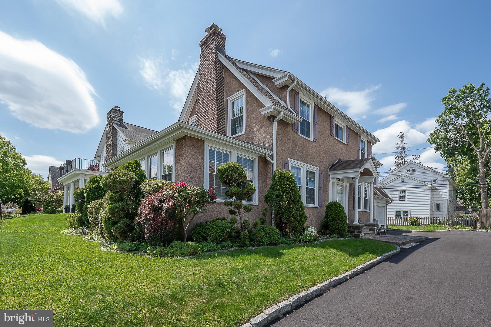470 Gainsboro Road Drexel Hill, PA 19026 - Photo 4 of 60