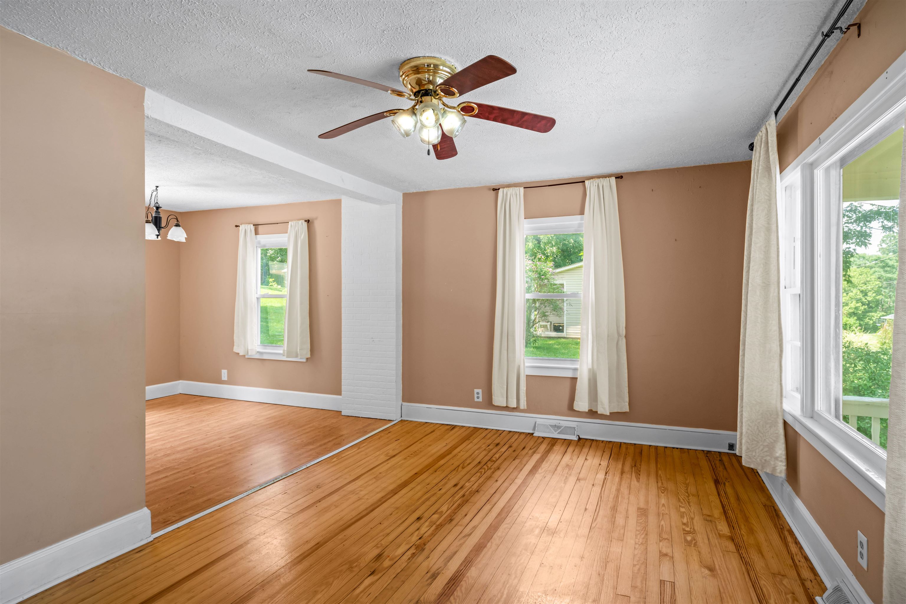 131 Old Hermitage Road Waynesboro, VA 22980 - Photo 14 of 36