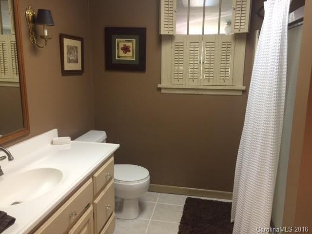 2312 Potter Road Waxhaw, NC 28173 - Photo 10 of 23 Gallery Image 10