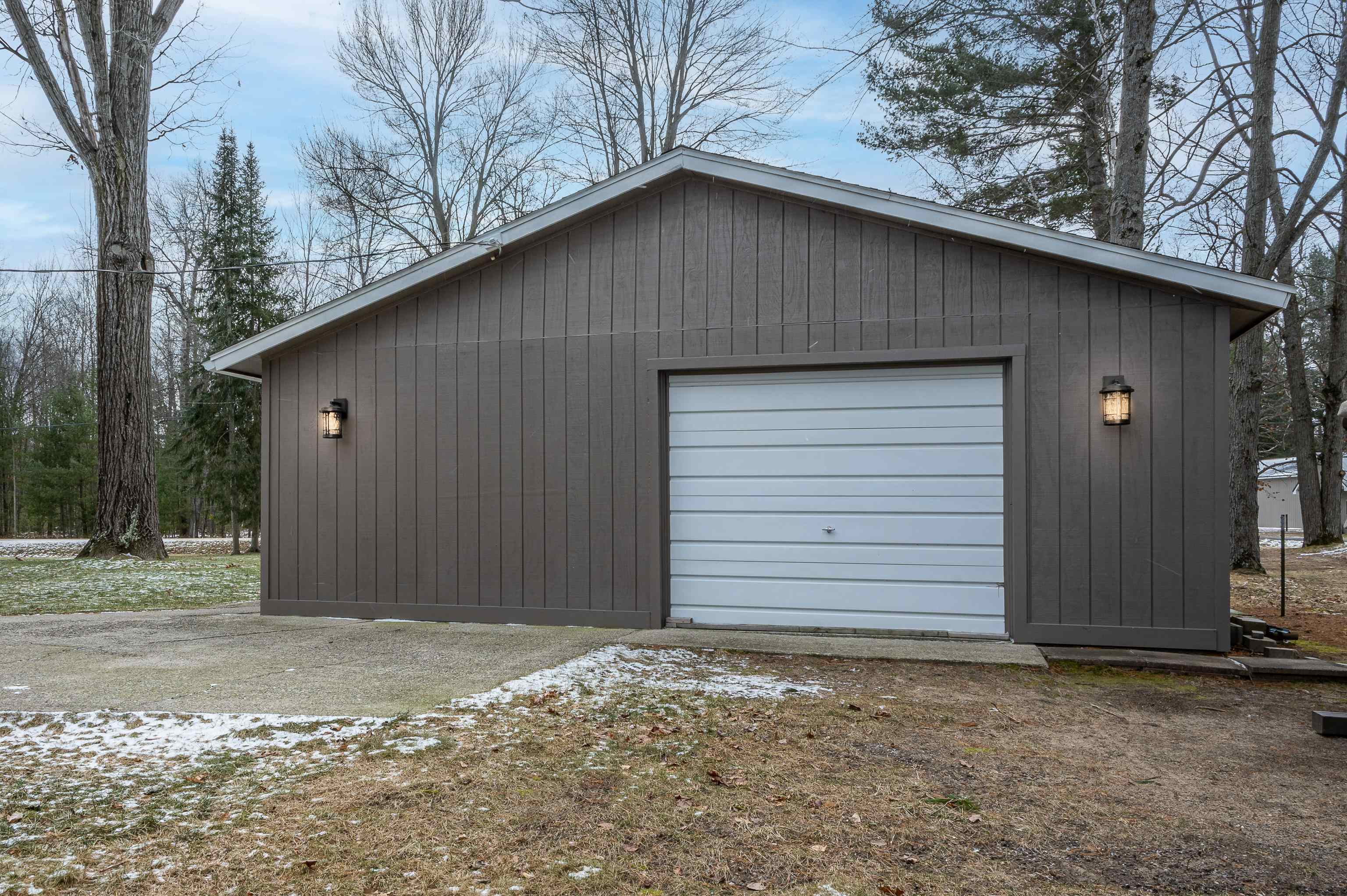 1515 Boman Road Alger, MI 48610 - Photo 22 of 57