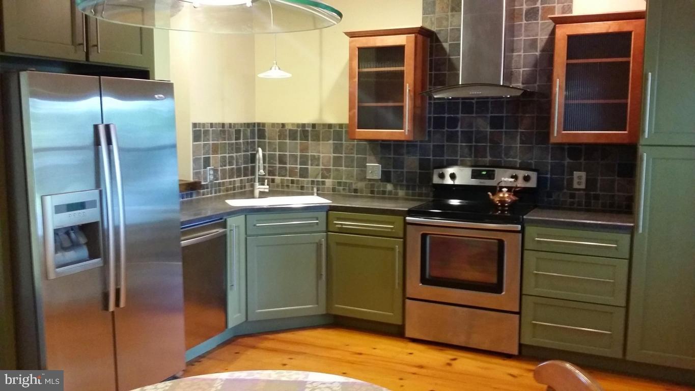 224 South Spruce Street Lititz, PA 17543 - Photo 5 of 21