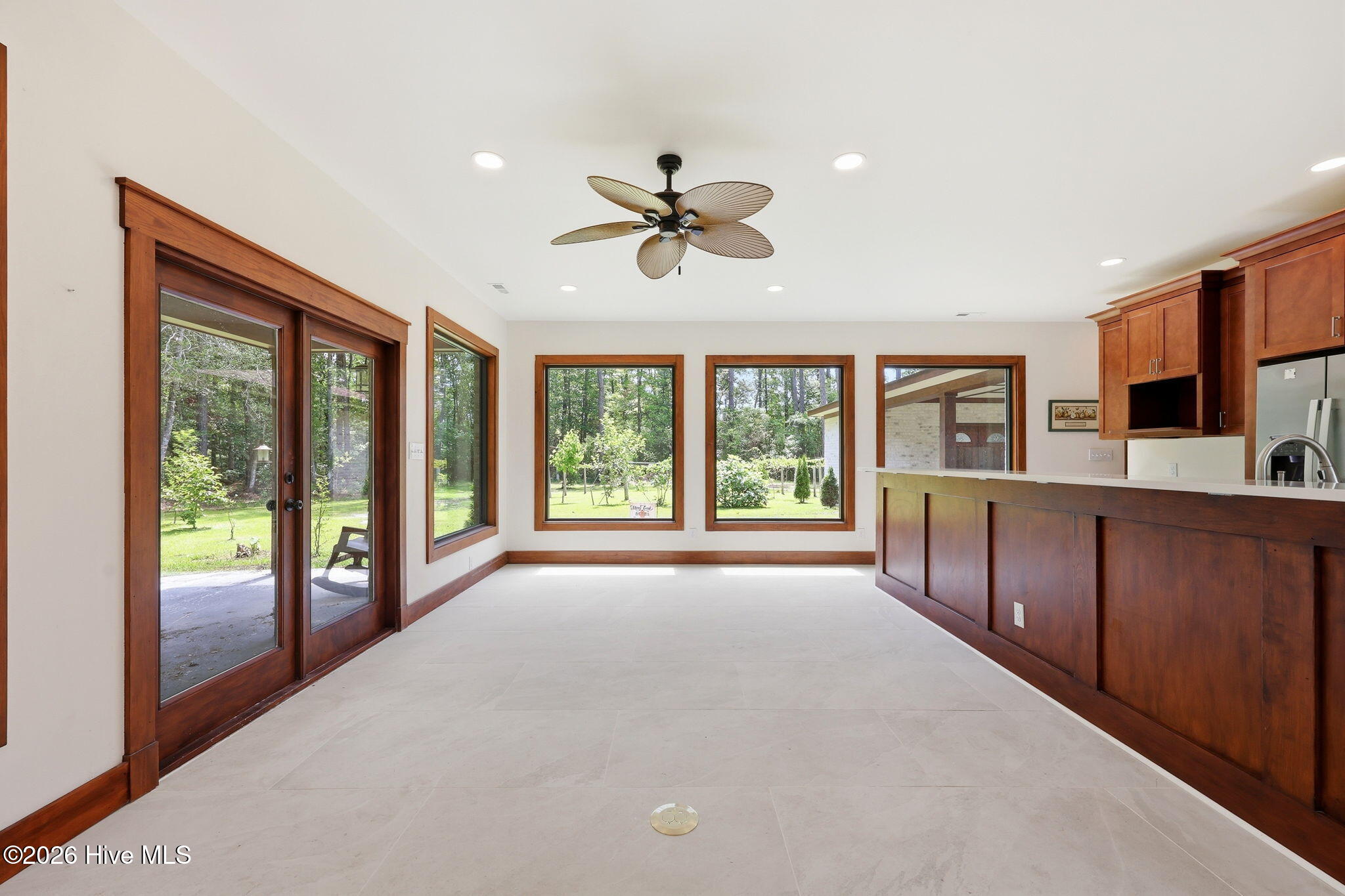 307 Crows Nest Road Beaufort, NC 28516 - Photo 16 of 50 32-web-or-mls-307 Crows Nest Rd 045